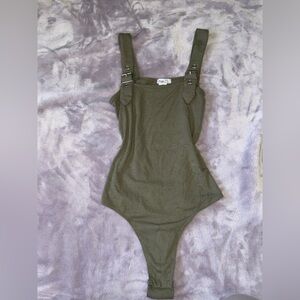 Rue21 Green Fitted Cut Out Bodysuit